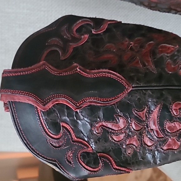 Cowboy boots - Picture 5 of 8